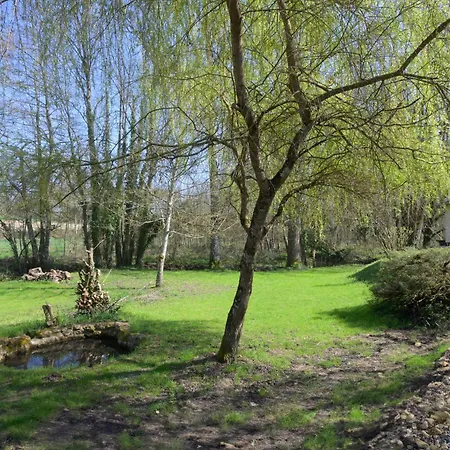 بيت للعطل Caberce Thoiré-sur-Dinan