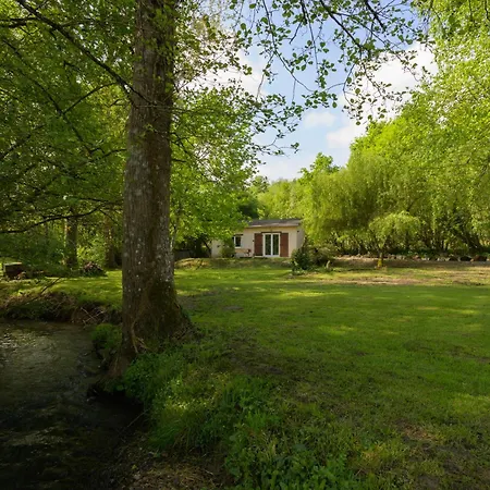 Caberce بيت للعطل Thoiré-sur-Dinan